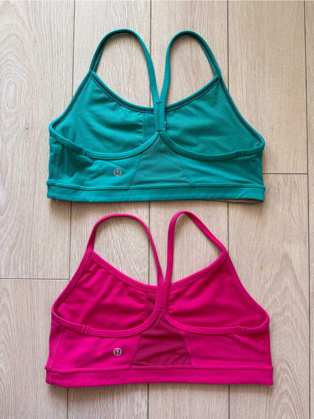 Set of 2 Lululemon Y2K Racerback Sports Bras Pink and Green Women’s Size 6